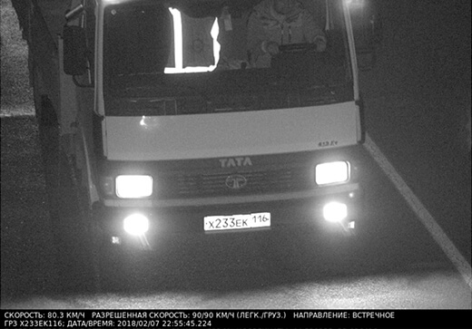 Пример работы камеры дорожного движения ночью